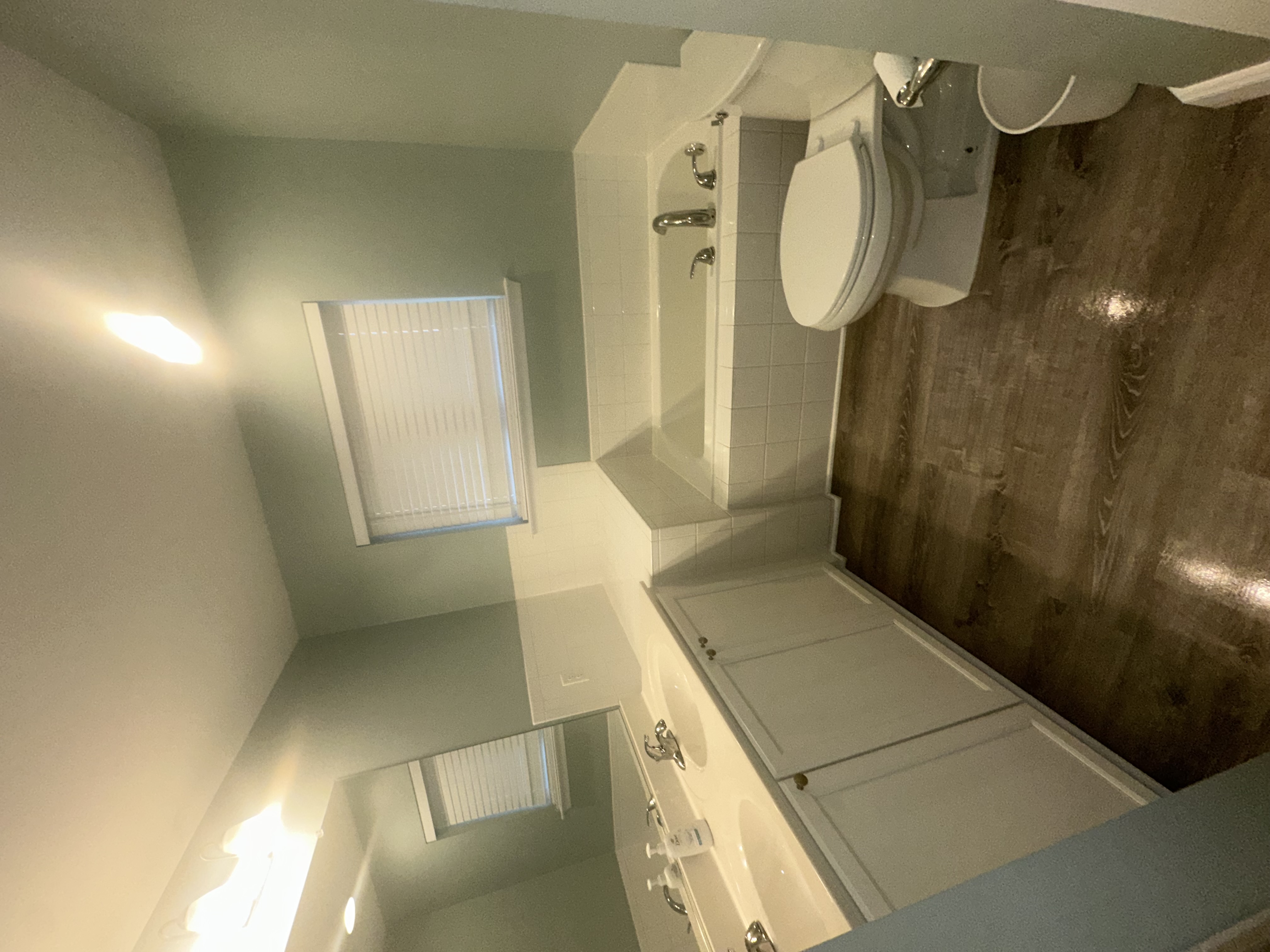 Residential move-out cleaning result by Miracle Home Makeover LLC